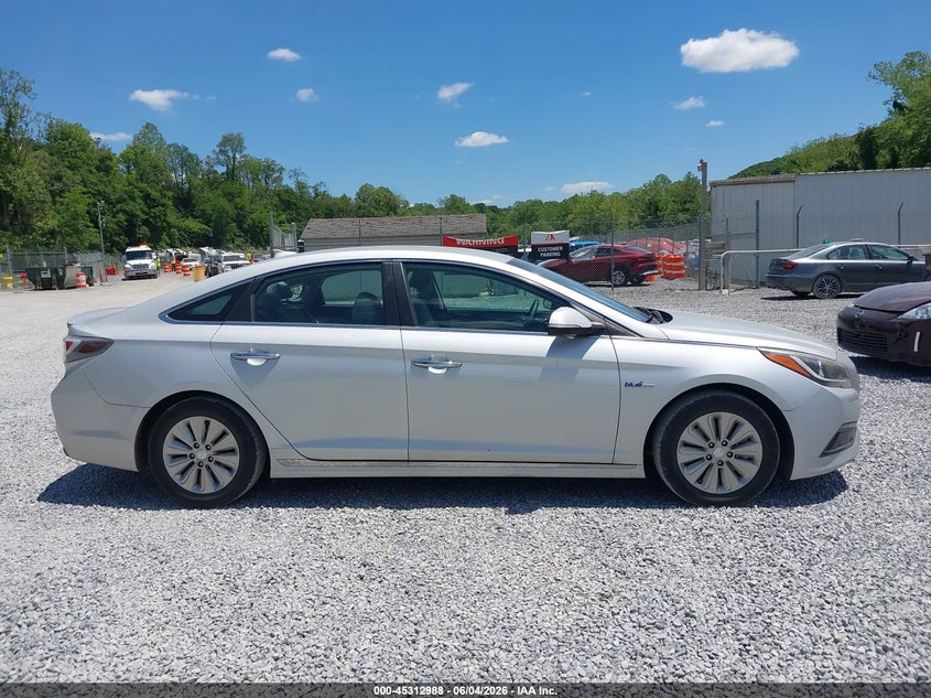 2016 HYUNDAI SONATA HYBRID SE — Фото 13