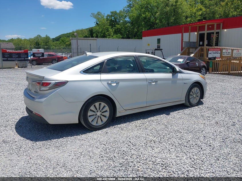 2016 HYUNDAI SONATA HYBRID SE — Фото 4