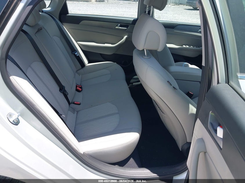 2016 HYUNDAI SONATA HYBRID SE — Фото 8