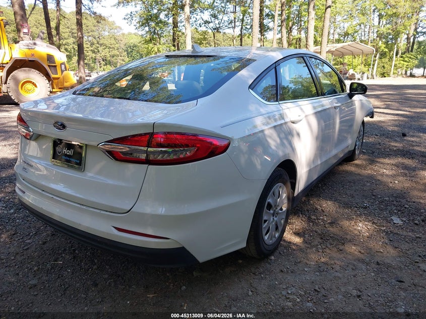 Vin: 3fa6p0g72lr246583, lot: 45810935, ford fusion s 20204