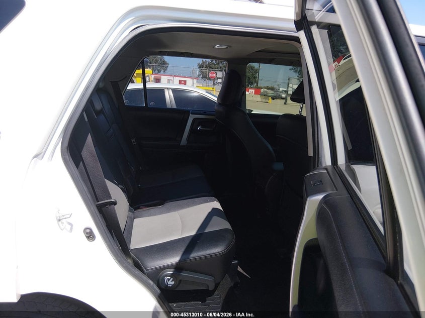 2018 Toyota 4Runner Sr5 Premium VIN: JTEZU5JR2J5173539 Lot: 45313010