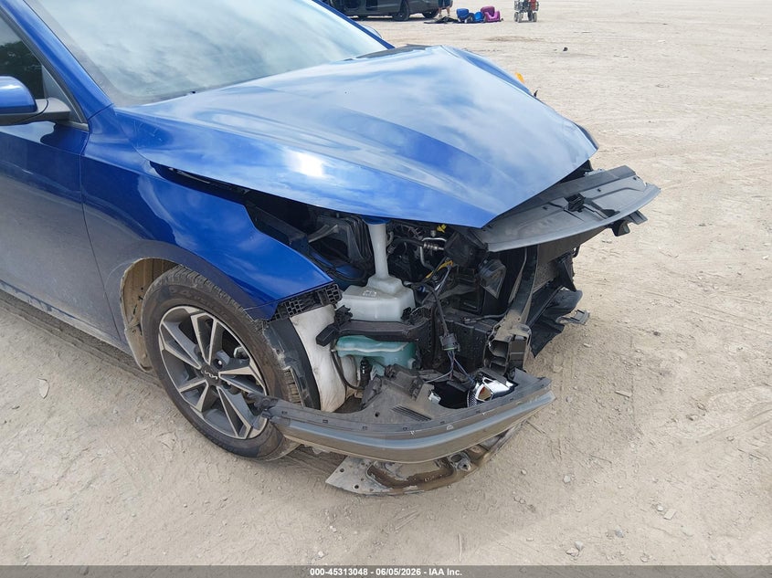 2022 Kia Forte Lxs VIN: 3KPF24AD2NE448557 Lot: 45313048