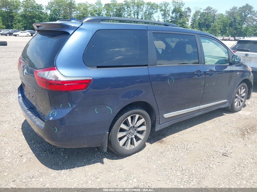 2020 TOYOTA SIENNA auction photo 4