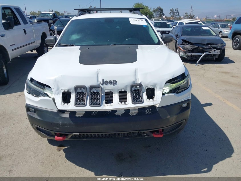 2019 Jeep Cherokee Trailhawk 4X4 VIN: 1C4PJMBXXKD228838 Lot: 45313236