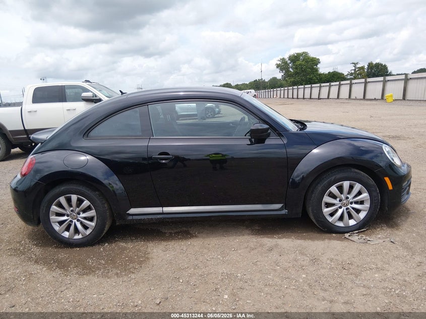 2017 VOLKSWAGEN BEETLE #PINKBEETLE/1.8T CLASSIC/1.8T S — Фото 13