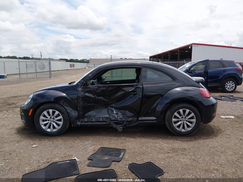 2017 VOLKSWAGEN BEETLE #PINKBEETLE/1.8T CLASSIC/1.8T S — Фото 14