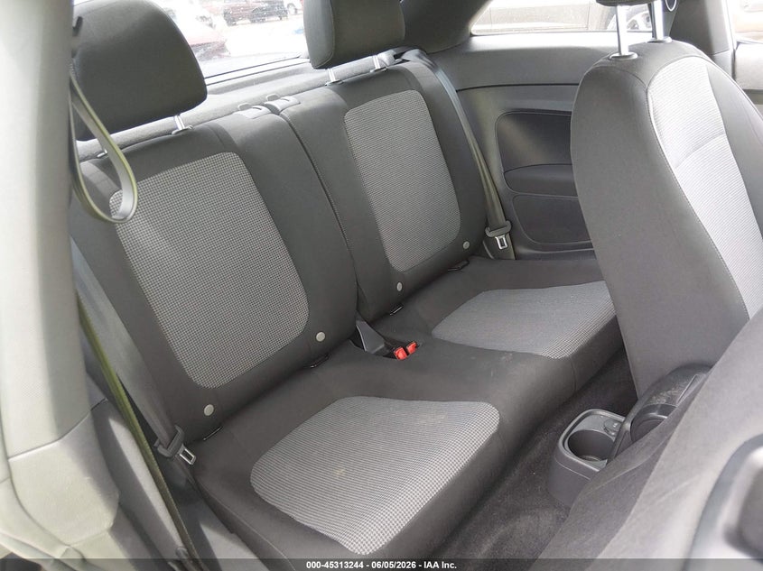 2017 VOLKSWAGEN BEETLE #PINKBEETLE/1.8T CLASSIC/1.8T S — Фото 8