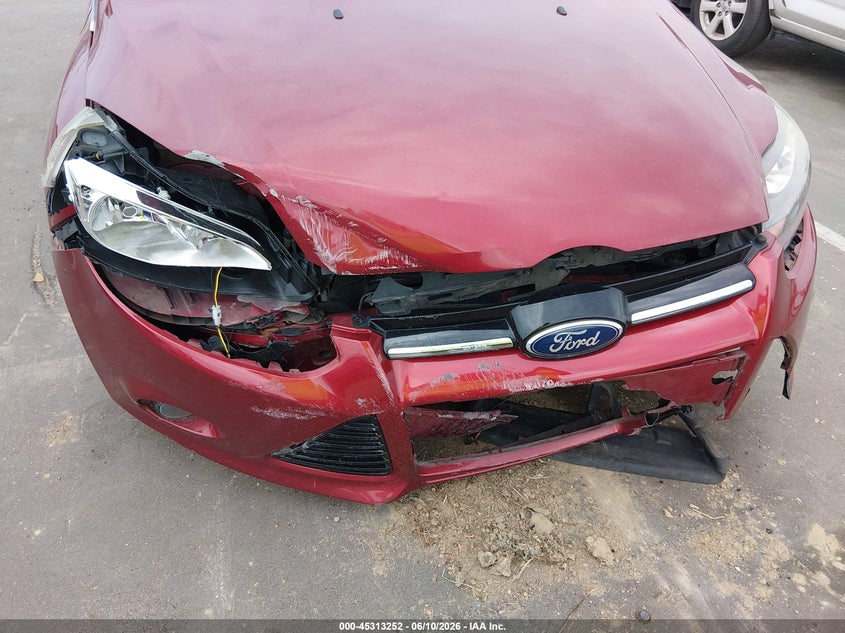 2013 Ford Focus Titanium VIN: 1FADP3J22DL349931 Lot: 45313252
