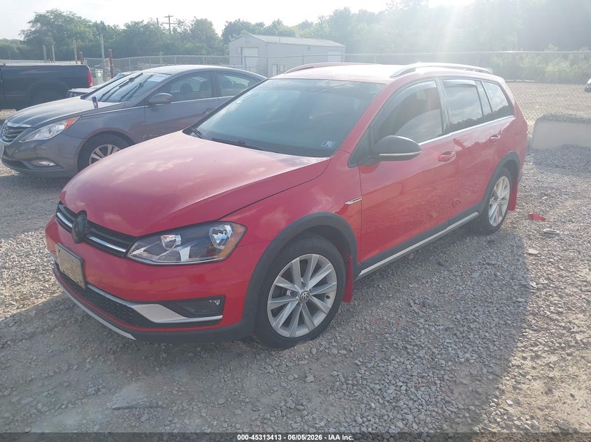 2017 VOLKSWAGEN GOLF ALLTRACK auction photo 2