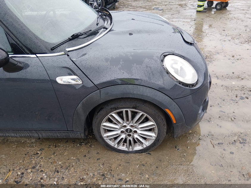2017 Mini Hardtop Cooper S VIN: WMWXU3C57H2D32562 Lot: 45313427