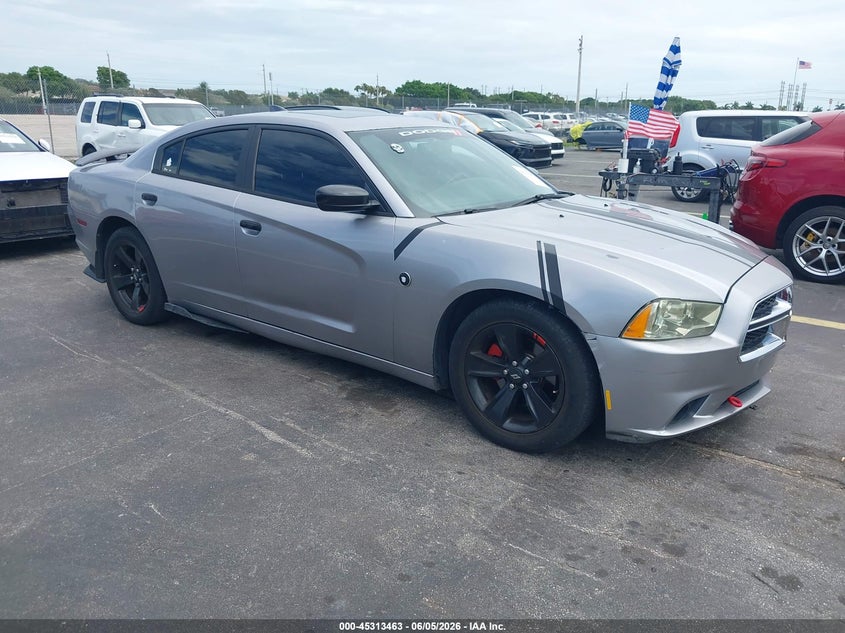 Vin: 2c3cdxhg5eh227185, lot: 45811389, dodge charger sxt 2014 img_1