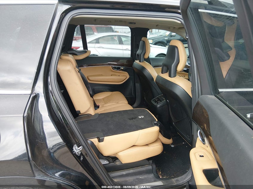 2016 Volvo Xc90 T6 Momentum VIN: YV4A22PK1G1067659 Lot: 45313506