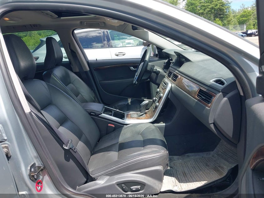 2013 VOLVO XC70 auction photo 5