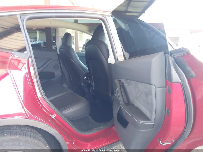 2024 TESLA MODEL Y ELECTRIC(VIN: 7SAYGDEEXRA238317