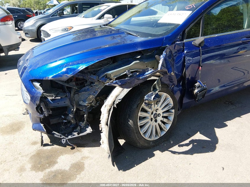 2013 FORD FUSION HYBRID auction photo 6