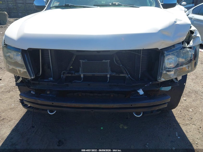 2012 CHEVROLET SUBURBAN 1500 auction photo 6