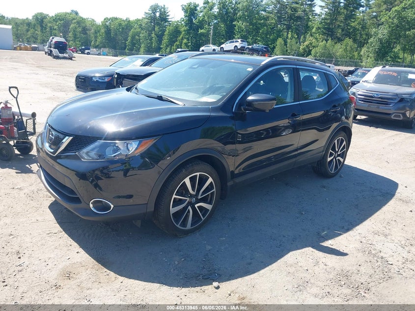 Vin: jn1bj1cr3hw127455, lot: 45811871, nissan rogue sport sl 20172