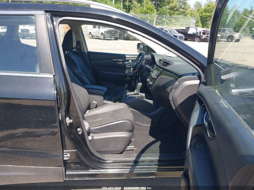 2017 NISSAN ROGUE SPORT auction photo 5
