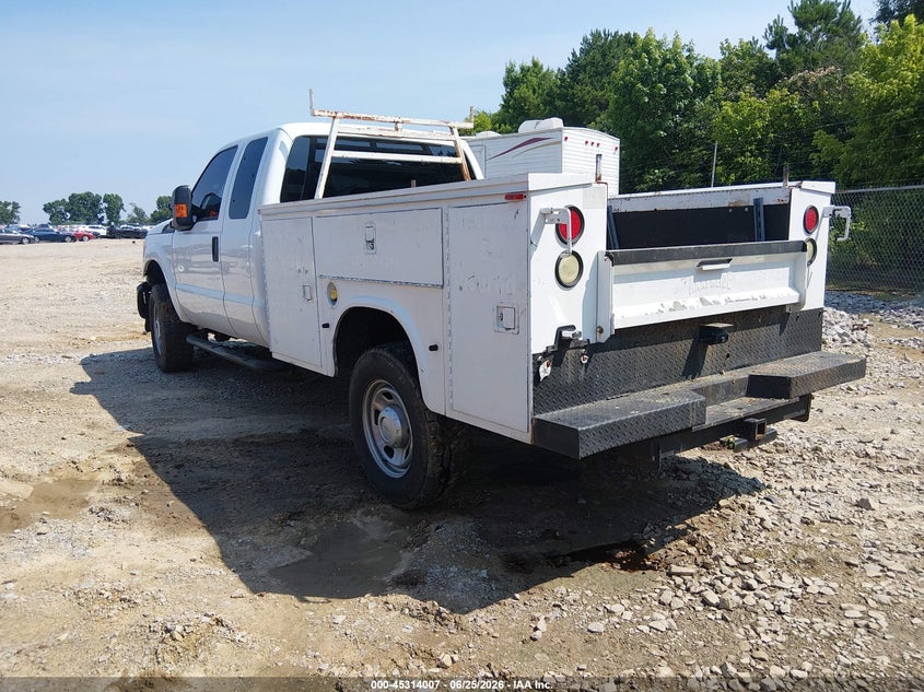 2016 FORD F-350 — zdjęcie 3
