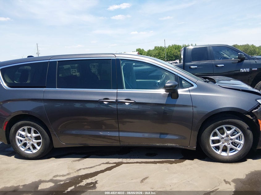 CHRYSLER PACIFICA - zdjęcie 13