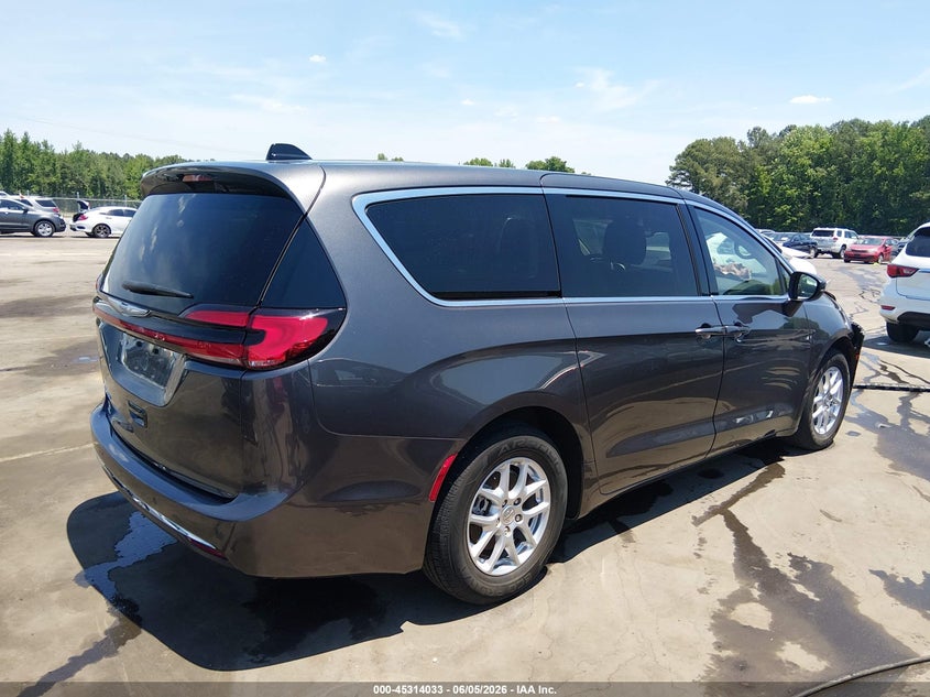 2023 CHRYSLER PACIFICA auction photo 4