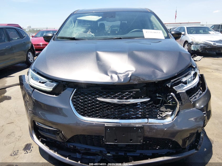 2023 CHRYSLER PACIFICA auction photo 6