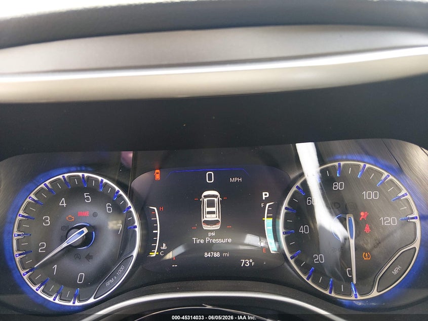 2023 CHRYSLER PACIFICA auction photo 7