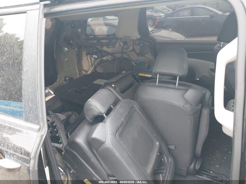 2022 Kia Carnival Mpv Lx Seat Package VIN: KNDNB4H3XN6091630 Lot: 45314052