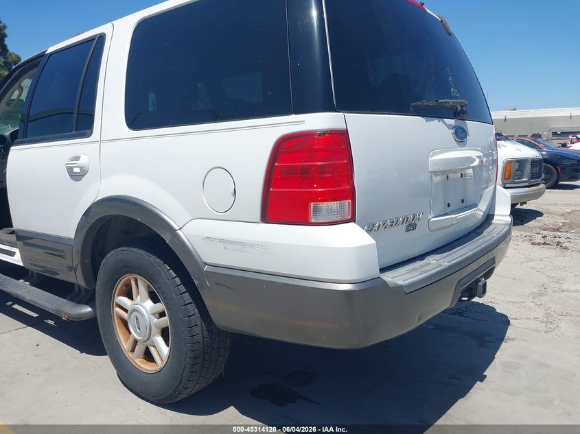 2004 Ford Expedition Xlt VIN: 1FMPU15LX4LA98028 Lot: 45314128