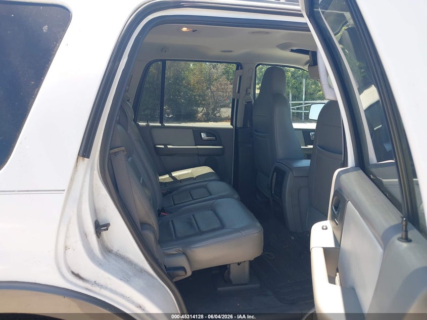 2004 Ford Expedition Xlt VIN: 1FMPU15LX4LA98028 Lot: 45314128