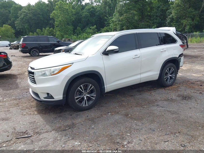 2016 TOYOTA HIGHLANDER auction photo 2