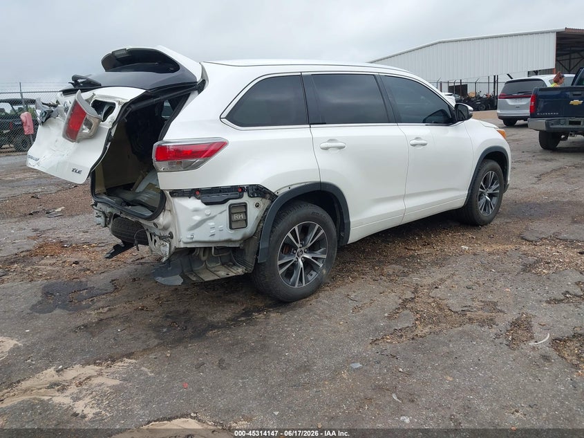2016 TOYOTA HIGHLANDER auction photo 4