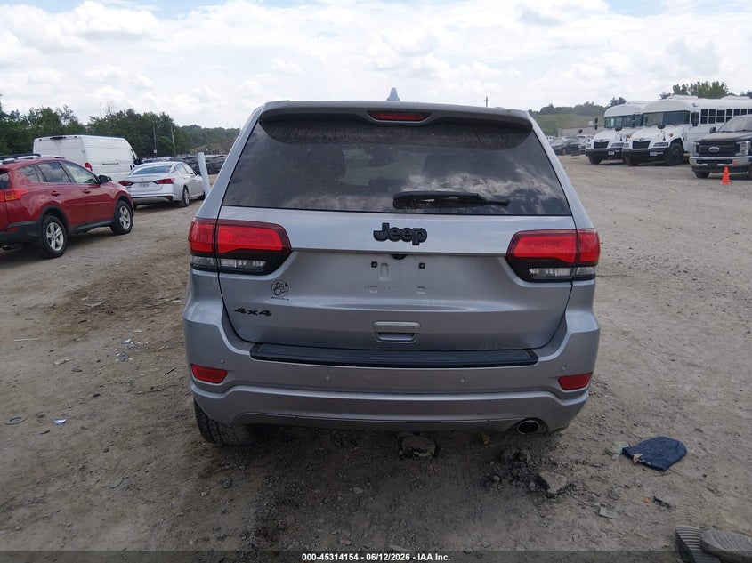 Фото 16 - JEEP GRAND CHEROKEE