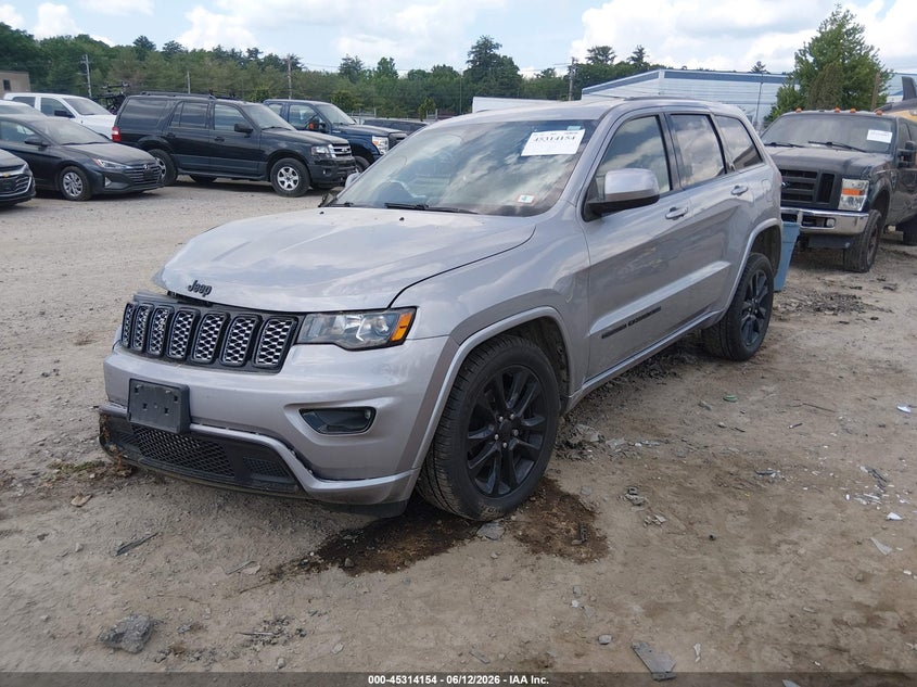 Фото 2 - JEEP GRAND CHEROKEE