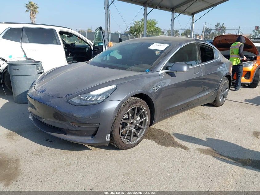 Vin: 5yj3e1ea3jf158809, lot: 45812091, tesla model 3 long range/mid range 20182