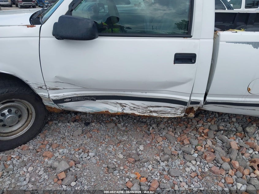 2000 Chevrolet C2500 VIN: 1GCGC24R9YR182217 Lot: 45314296