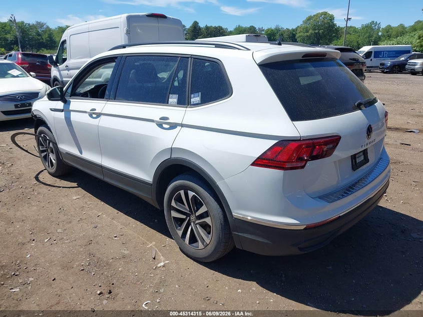 2024 VOLKSWAGEN TIGUAN auction photo 3