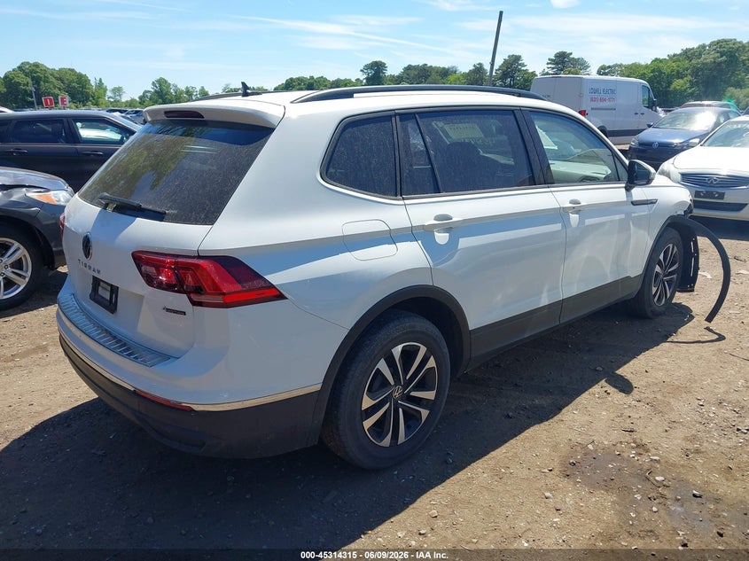 2024 VOLKSWAGEN TIGUAN auction photo 4