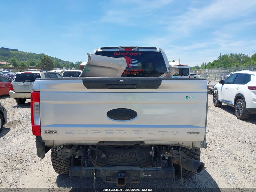 2017 Ford F250 6.2 silver Lot 111045314409 Vin 1FT7W2B65HEE91139