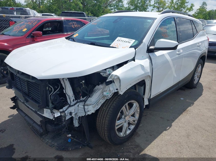 2020 GMC TERRAIN auction photo 2
