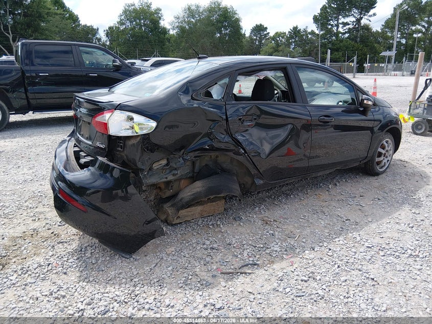 Vin: 3fadp4bj4fm223857, lot: 45812389, ford fiesta se 20154