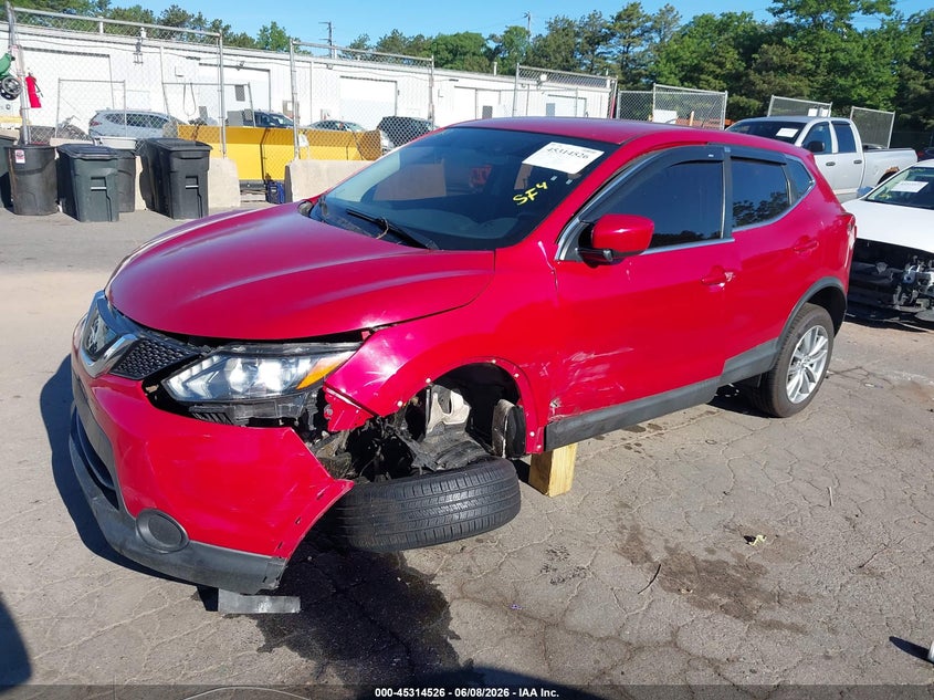 Vin: jn1bj1cr9jw257813, lot: 45812452, nissan rogue sport s 20182