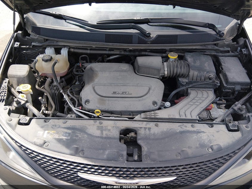 CHRYSLER VOYAGER 2022 VIN 2C4RC1CG2NR146670
