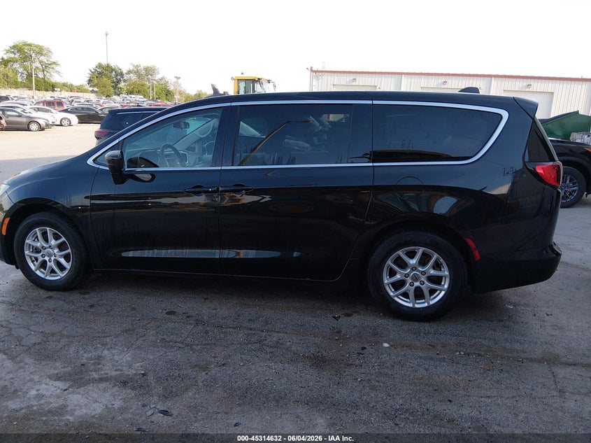 CHRYSLER VOYAGER 2022 VIN 2C4RC1CG2NR146670