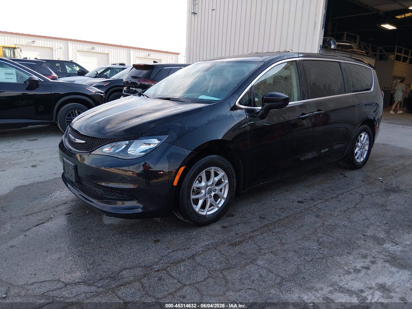 Vin: 2c4rc1cg2nr146670, lot: 45812558, chrysler voyager lx 20222