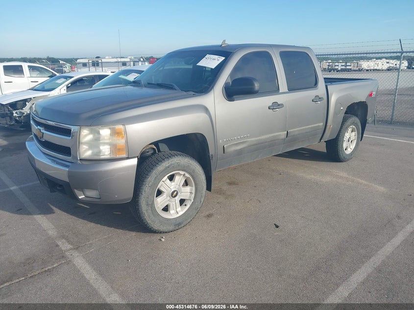 2007 CHEVROLET SILVERADO TRUCK 5.3L V-8 315HP