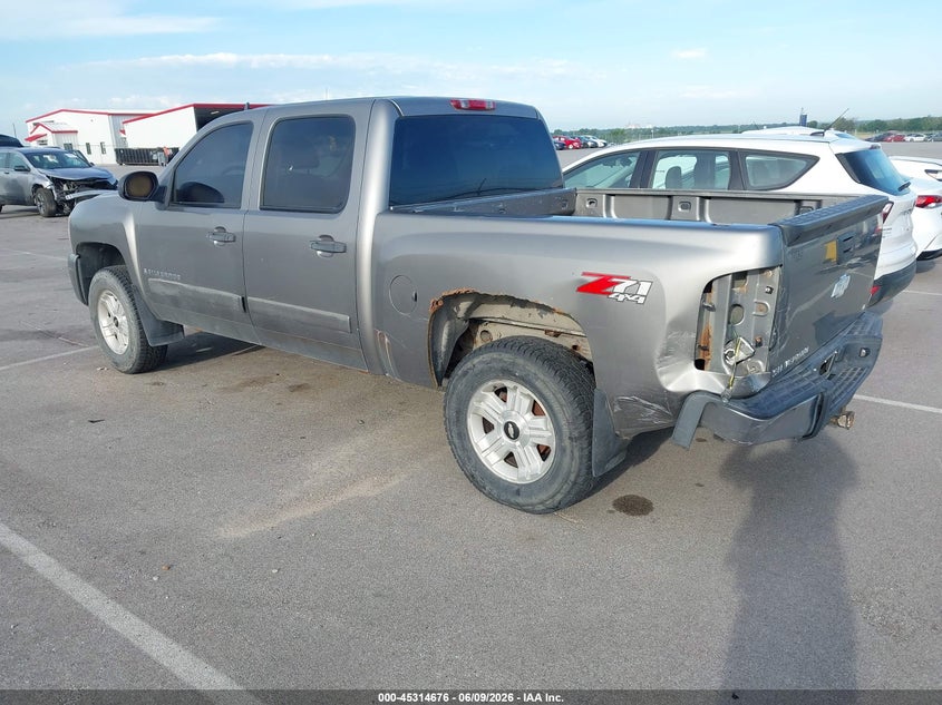 2007 CHEVROLET SILVERADO TRUCK 5.3L V-8 315HP