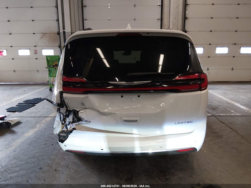CHRYSLER PACIFICA - zdjęcie 17