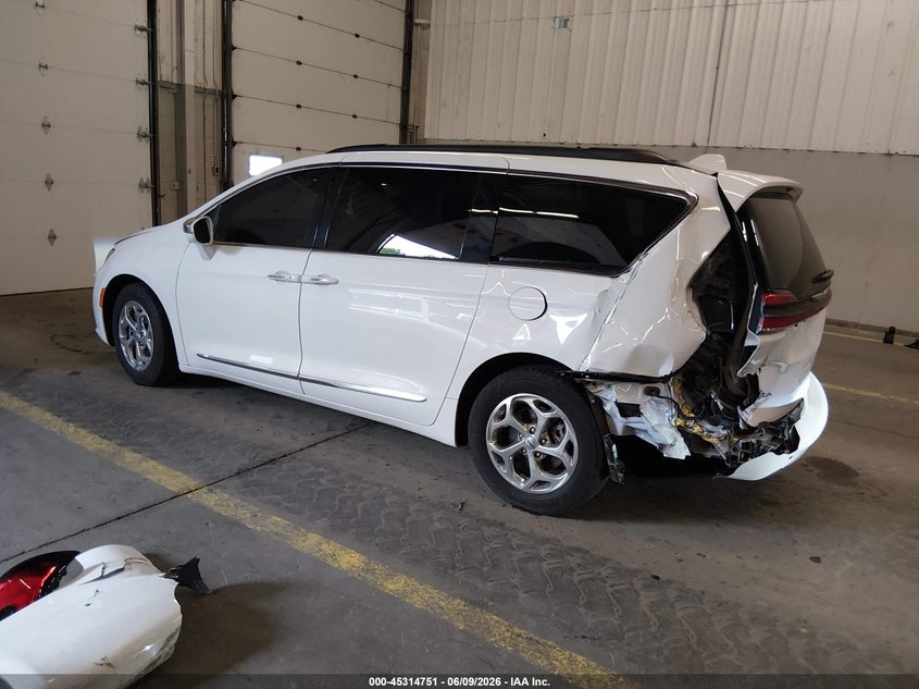 2022 CHRYSLER PACIFICA auction photo 3