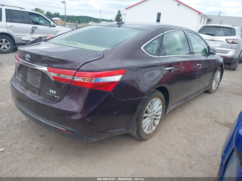 2013 TOYOTA AVALON HYBRID auction photo 4